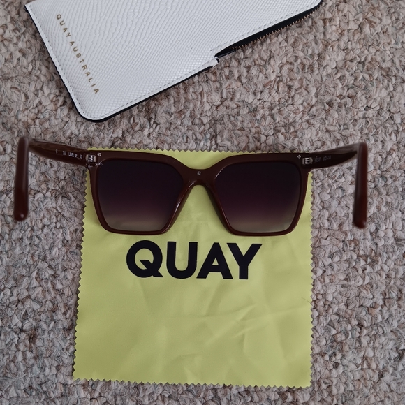Quay "Level Up" Brown Square Sunglasses - Picture 10 of 15